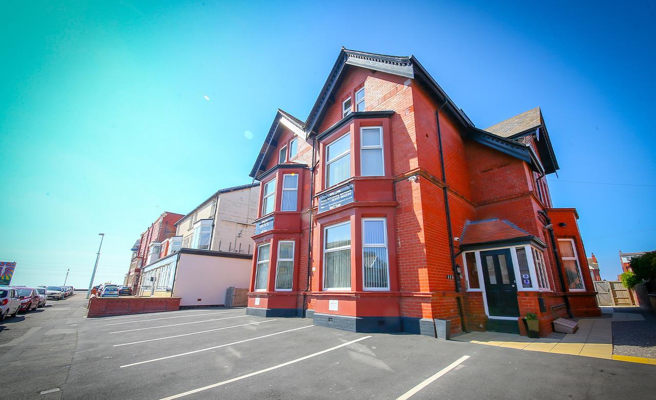 Breck Blackpool Apartment Биспъм Екстериор снимка